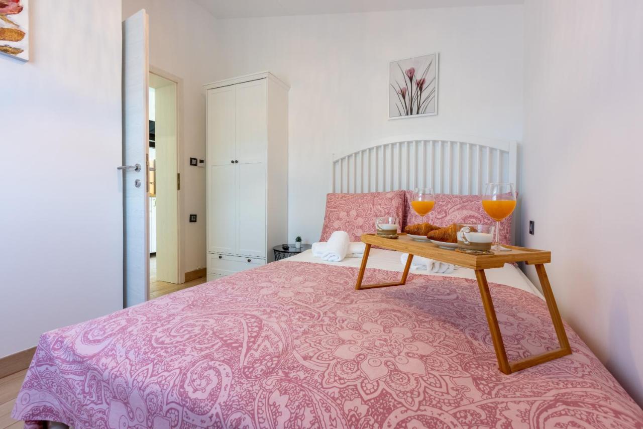 Summer Breeze Apartment ซริกเวนิซา ภายนอก รูปภาพ