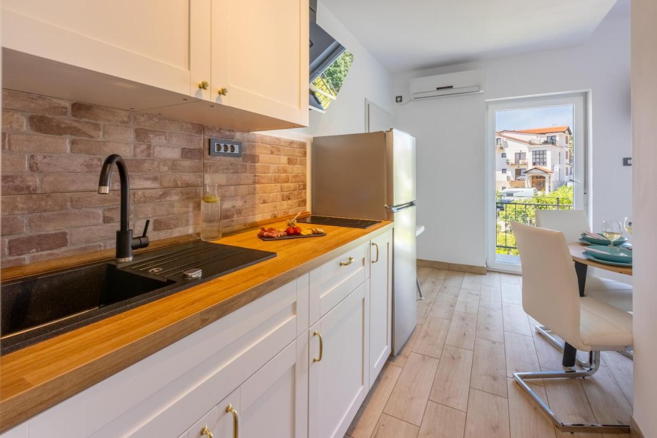 Summer Breeze Apartment ซริกเวนิซา ภายนอก รูปภาพ
